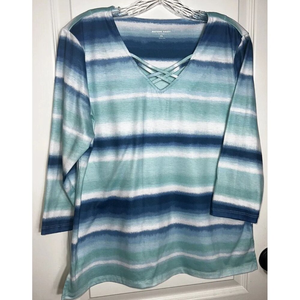 Allison Daley 3/4 length Sleeve Top Women’s Petites PS V neck with strappy front